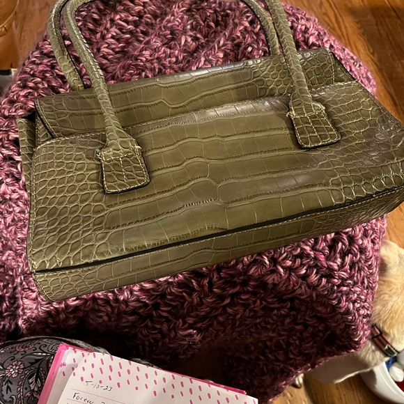Tommy Hilfiger Olive Green Purse - Picture 3 of 4